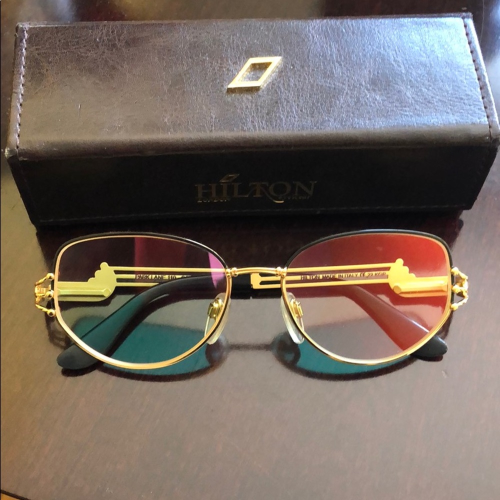 Vintage Hilton sunglasses